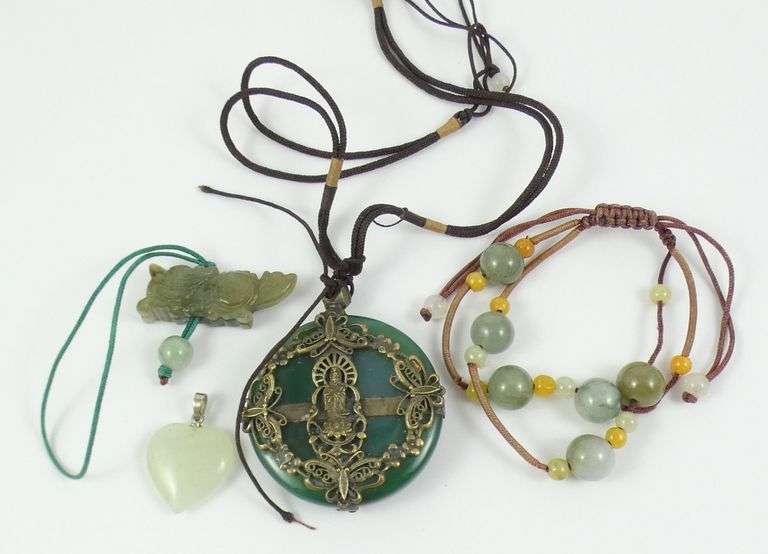 JADE & HARDSTONE