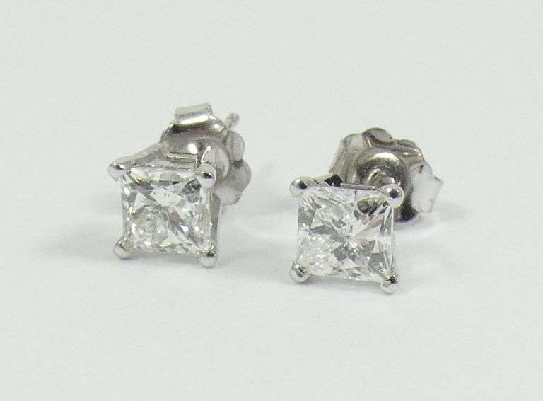 PRINCESS CUT DIAMOND STUD EARRINGS