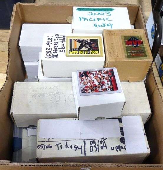 BOX LOT OF 1990'S HOCKEY CARDS