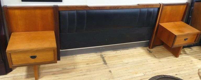 TEAK QUEEN-SIZE HEADBOARD