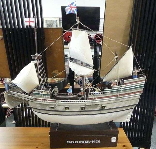 MAYFLOWER SHIP MODEL