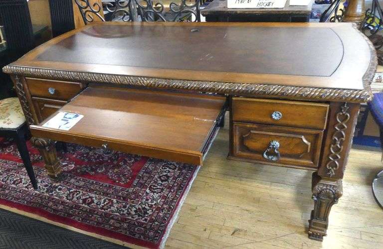 IMPORTED OFFICE/COMPUTER DESK