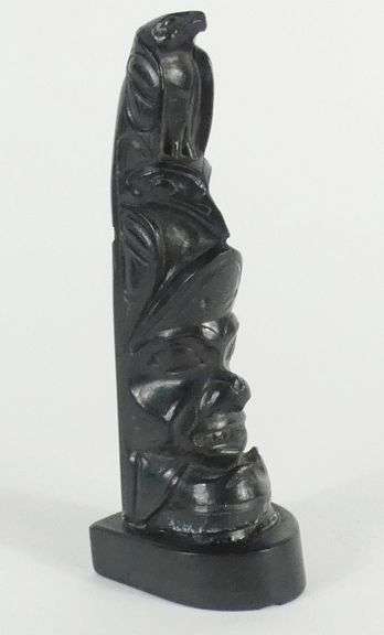 ARGILLITE TOTEM