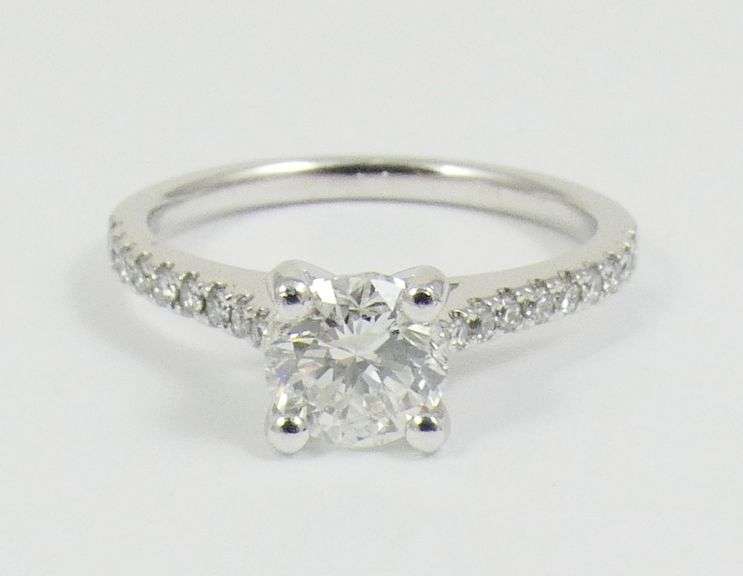 PLATINUM DIAMOND SOLITAIRE