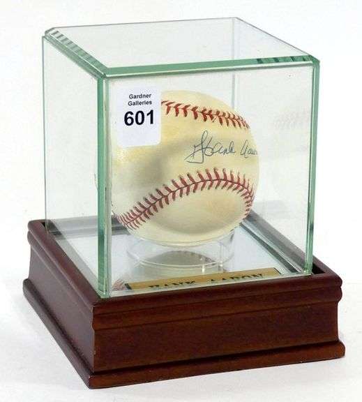 AUTOGRAPHED HANK AARON BASEBALL