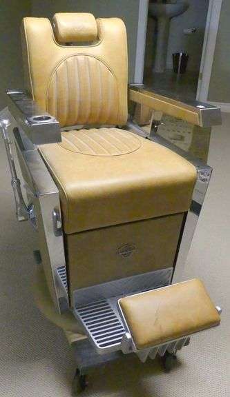 BARBER CHAIR