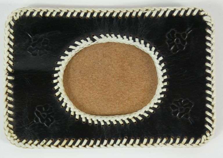 VINTAGE SOUVENIR ITEMS