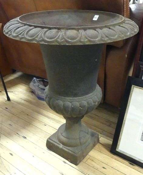 CAST IRON GARDEN URN