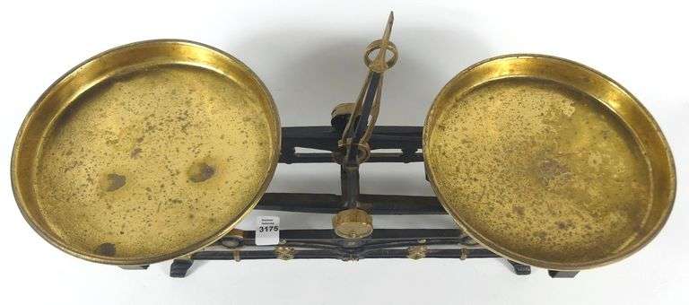 ANTIQUE BALANCE SCALE