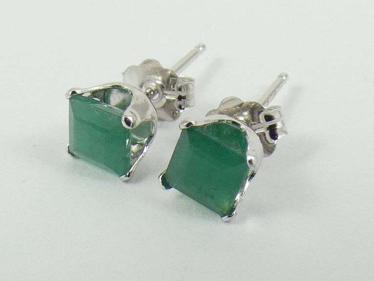 EMERALD EARRINGS