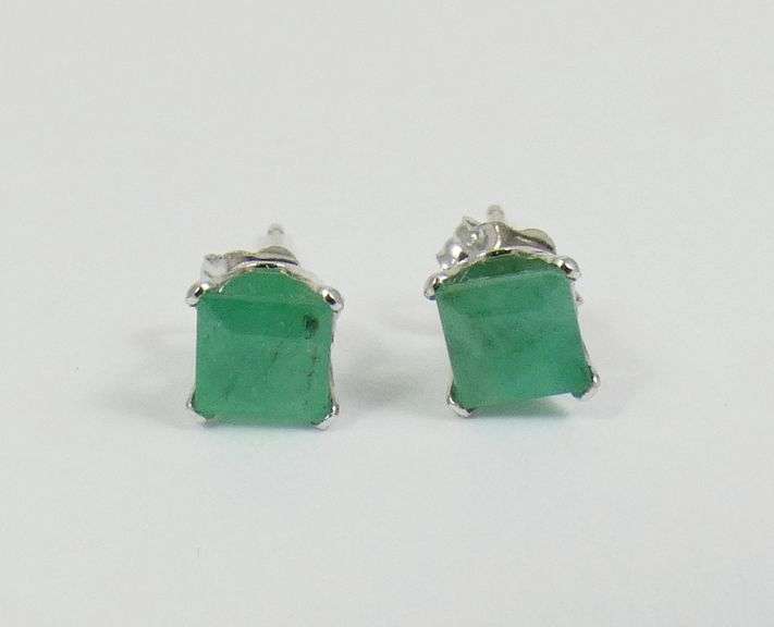 EMERALD EARRINGS
