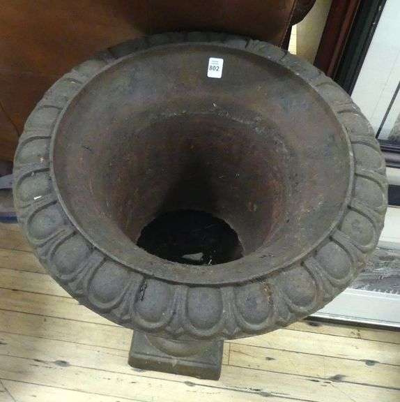 CAST IRON GARDEN URN