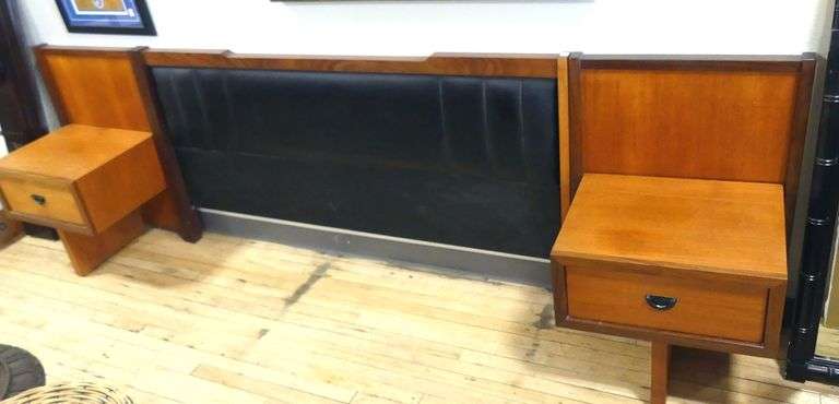 TEAK QUEEN-SIZE HEADBOARD
