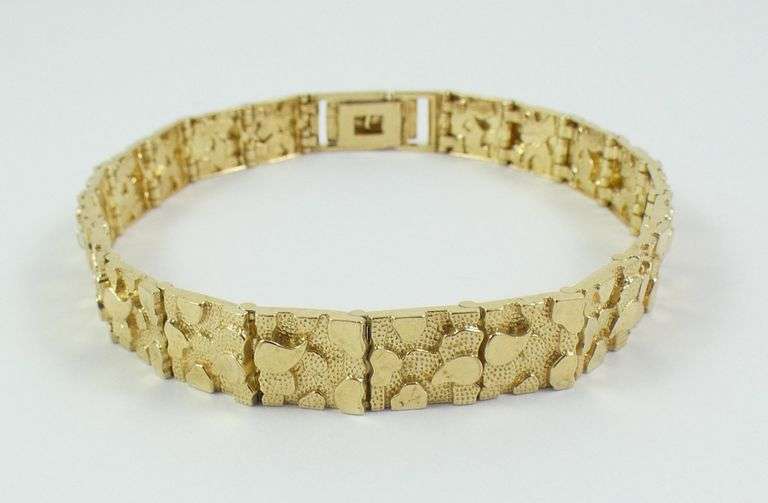GOLD BRACELET