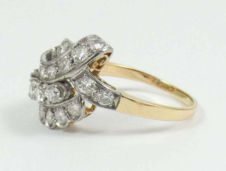 VINTAGE DIAMOND CLUSTER RING