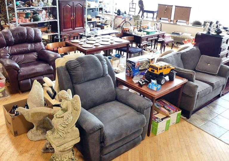 FINE FURNISHINGS, DECORATIVE ARTS & COLLECTIBLES