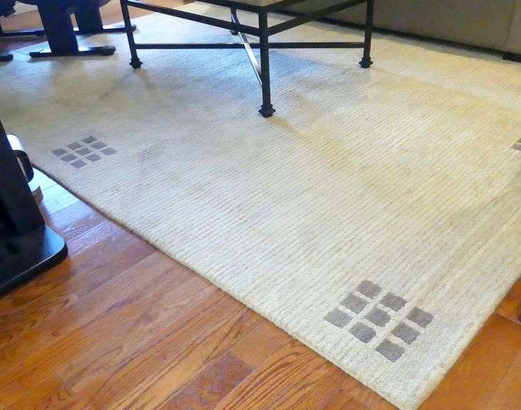 WOOL AREA RUG