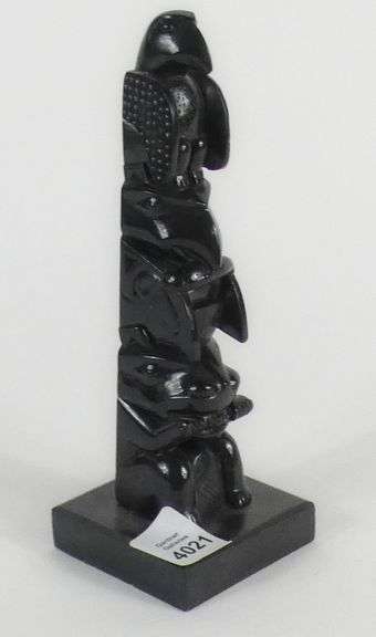 ARGILLITE TOTEM