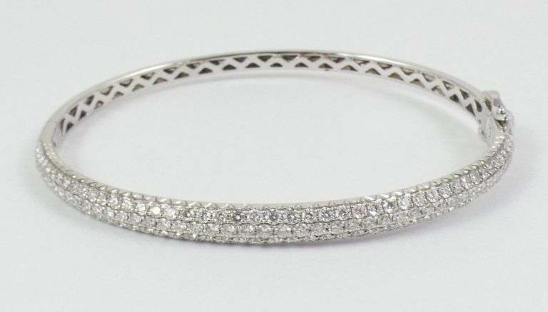 DIAMOND BANGLE BRACELET