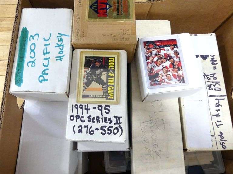 BOX LOT OF 1990'S HOCKEY CARDS