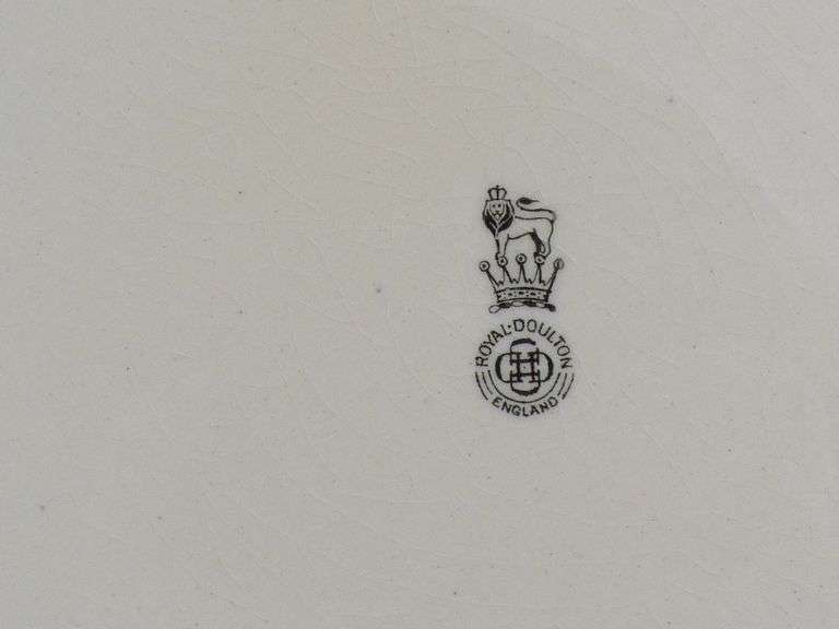 ROYAL DOULTON PLATE