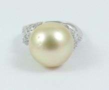 IMPRESSIVE PEARL & DIAMOND RING