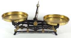ANTIQUE BALANCE SCALE
