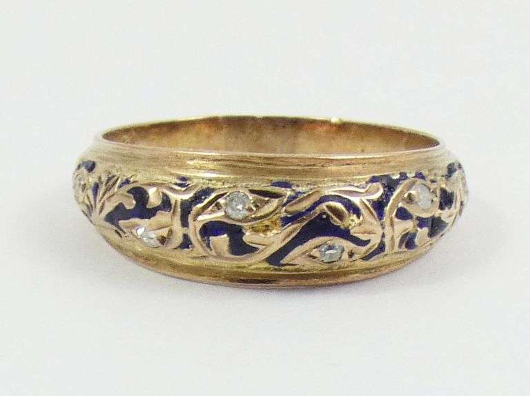 ANTIQUE ENGLISH GOLD RING