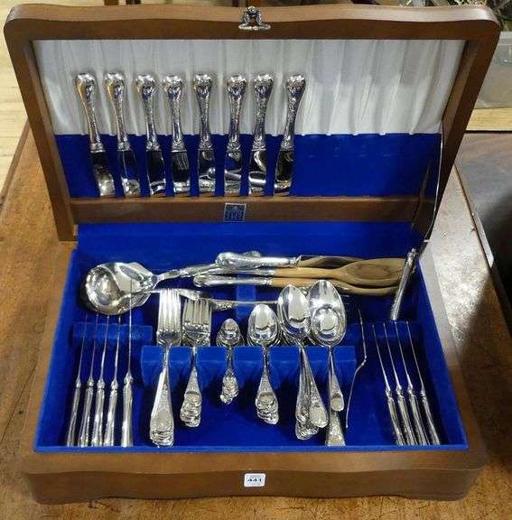 BIRKS REGENCY PLATE "QUEEN MARY" FLATWARE