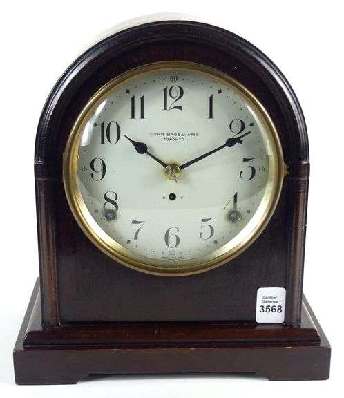 ANTIQUE MANTEL CLOCK