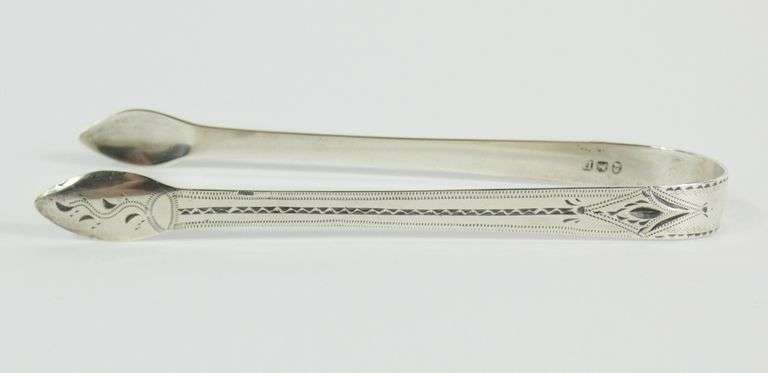 GEORGIAN SILVER SUGAR TONGS