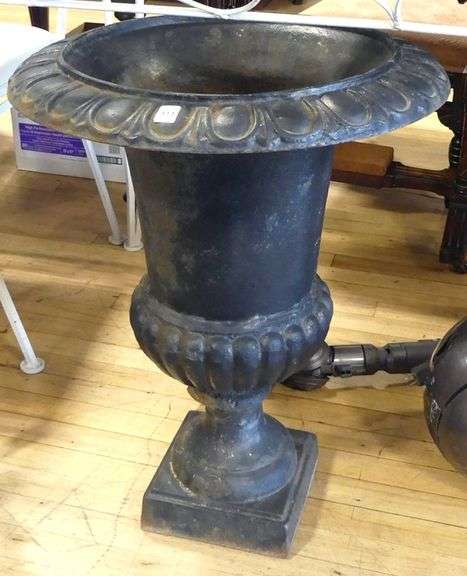 CAST IRON GARDEN URN