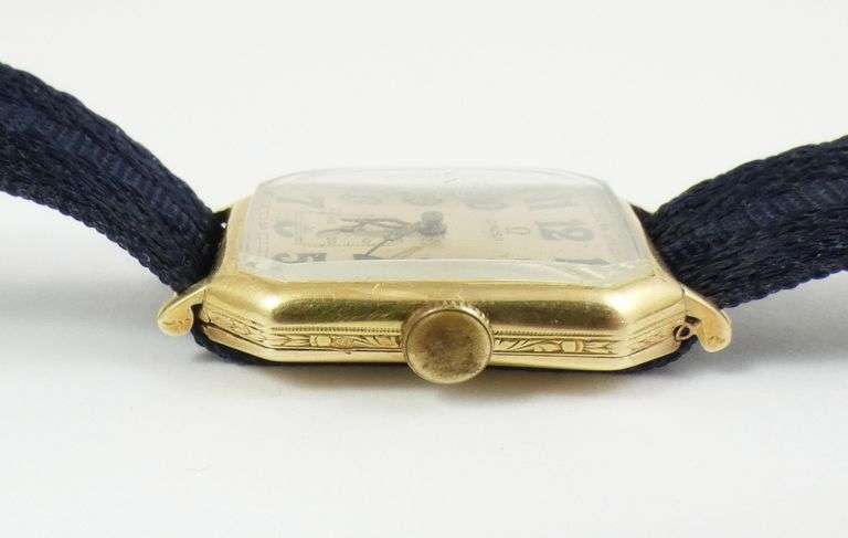 COLLECTOR'S OMEGA ART DECO GOLD WATCH