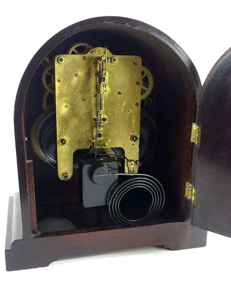 ANTIQUE MANTEL CLOCK