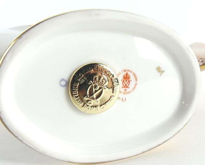 ROYAL CROWN DERBY FIGURINE