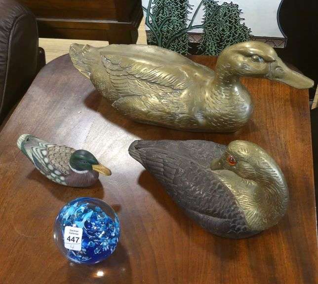THREE DUCK FIGURINES AND PAPERWEIGHT