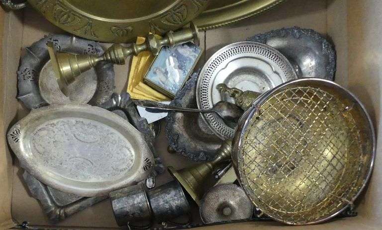 BOX LOT OF CUTLERY, SILVER PLATE AND BRASS