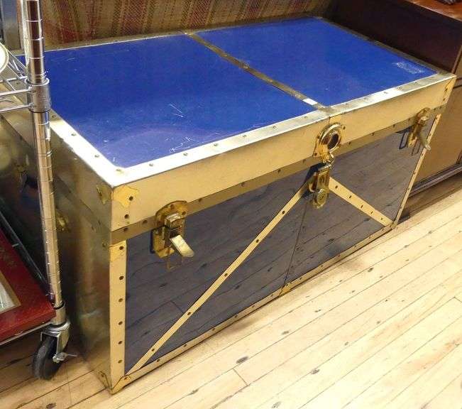 METAL BOUND TRUNK