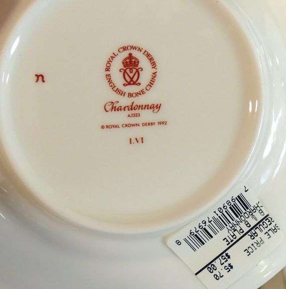 ROYAL CROWN DERBY "CHARDONNAY" DINNERWARE