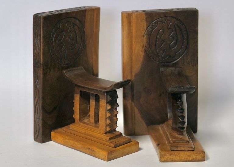 PAIR OF BOOKENDS