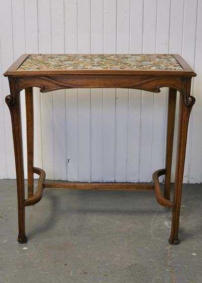 ART NOUVEAU TABLE