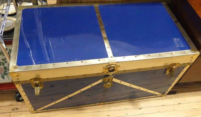 METAL BOUND TRUNK