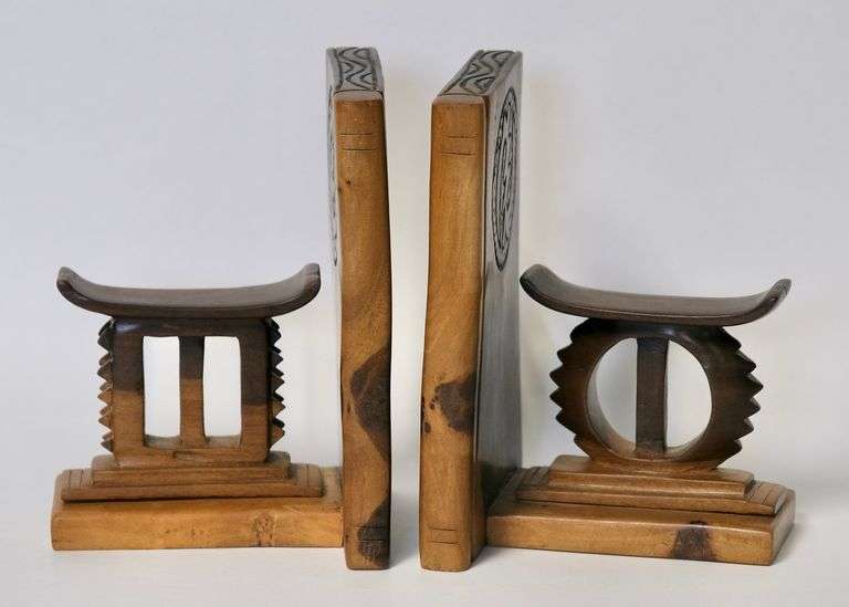 PAIR OF BOOKENDS