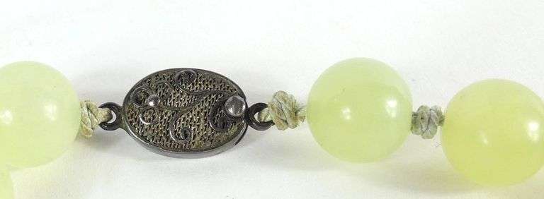 JADE NECKLACE & BROOCH