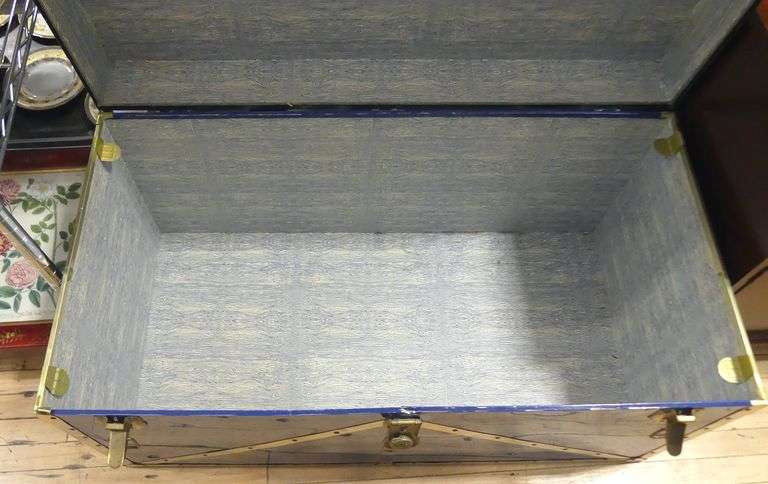 METAL BOUND TRUNK