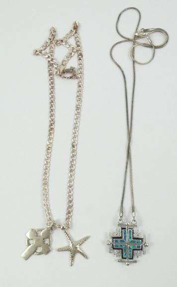 2 PENDANT NECKLACES