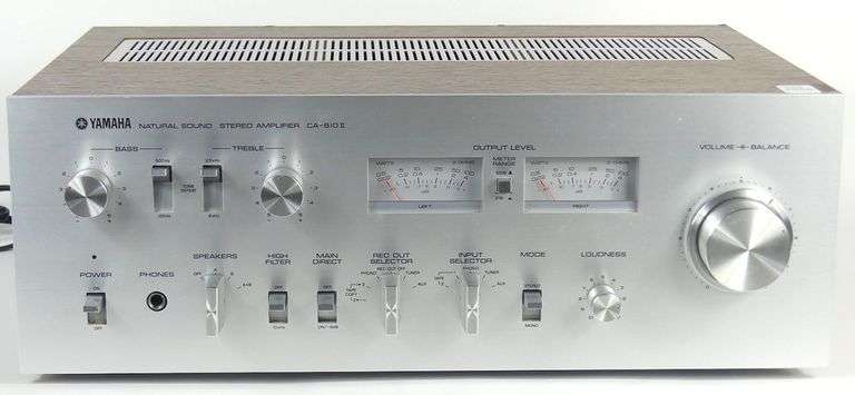 YAMAHA AMPLIFIER