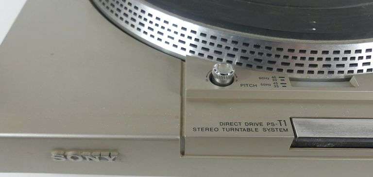 SONY TURNTABLE