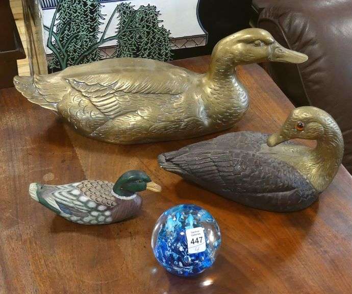 THREE DUCK FIGURINES AND PAPERWEIGHT
