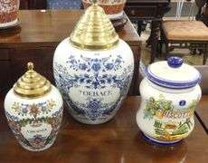 DUTCH AND ITALIAN POTTERY JARS